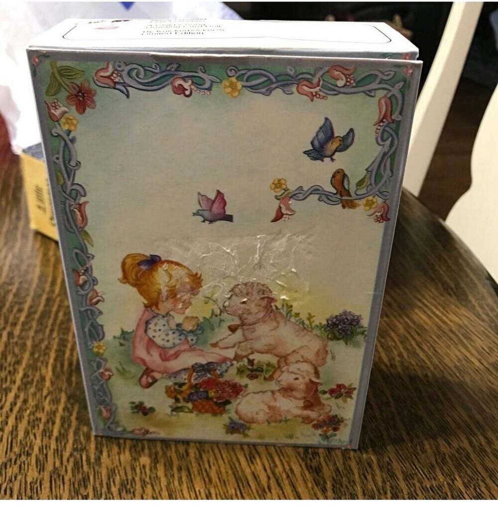 1990s Knickerbocker A Child’s Song